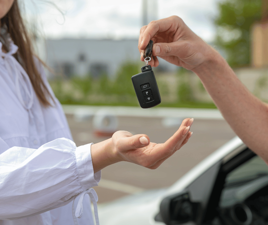 How Automatic Driving Lessons in Swindon Can Help You Become a Better Driver